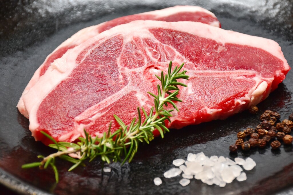 天白区パーソナルジム、タンパク質の効果的な摂取、デメリット、ステーキ、脂の多い肉